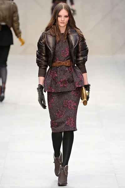 Look 38